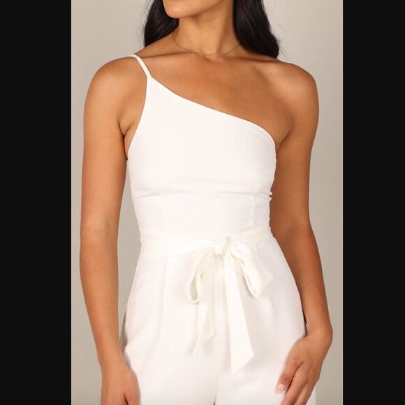 Petal & Pup Leyton White One Shoulder Wide Leg Belted Jumpsuit 4 - Picture 4 of 16